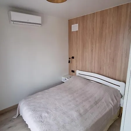 Holiday home База Отдыха «Хуторок Дофиновка» *