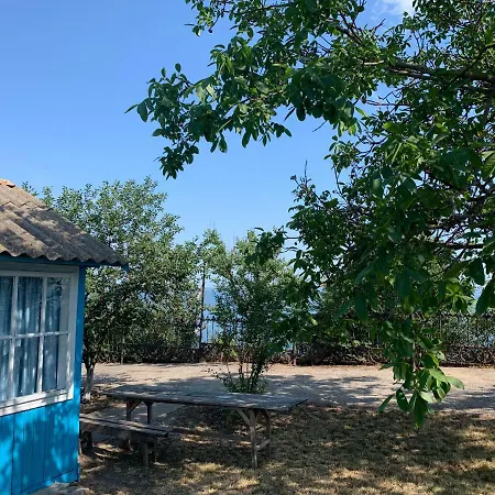 Holiday home База Отдыха «Хуторок Дофиновка» *